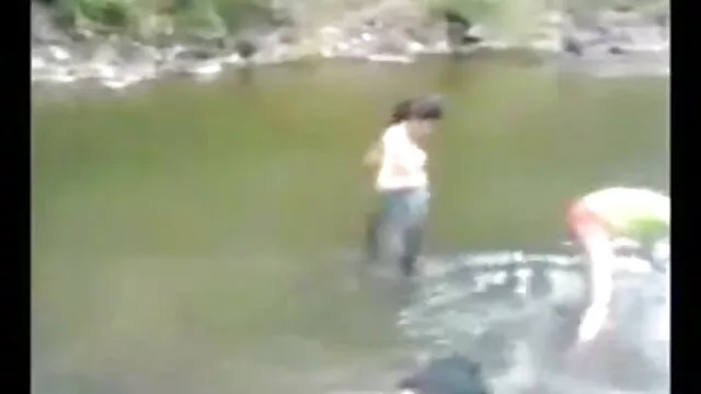 एक गर्म पीटने बीएफ सेक्सी मूवी फुल एचडी में सत्र की क्लोज-अप कार्रवाई