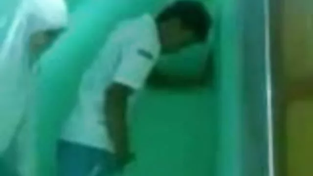 तिगरान एक बकवास सत्र में मेल के कठिन मुर्गा को कई बार खाली करता बीएफ बीएफ सेक्सी मूवी है ।
