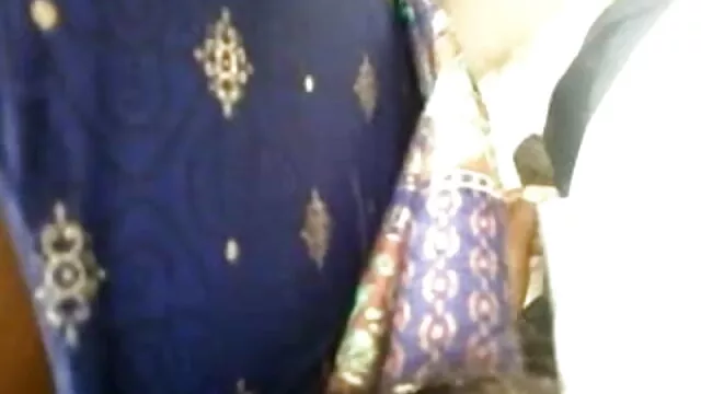 पर कंडोम हिंदी बीएफ सेक्सी मूवी फुल एचडी और सह का एक कौर देता है