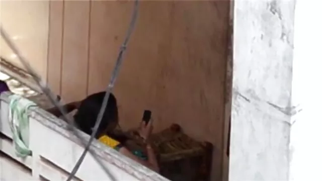 नकली छात्रावास-Девушка с веснушками, Отличной жопой बीएफ मूवी सेक्सी हिंदी и большими сосками