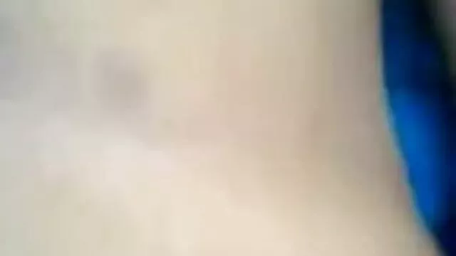 एशियाई अंग्रेजी बीएफ मूवी मॉडल हो जाता है एक मैला सह चेहरे