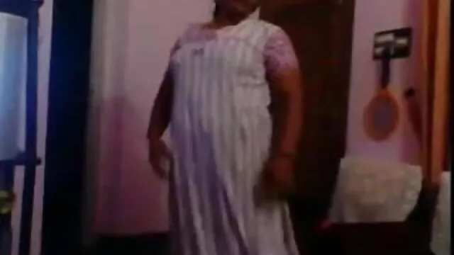 परिपक्व लड़की हो सेक्सी बीएफ हिंदी मूवी रही है