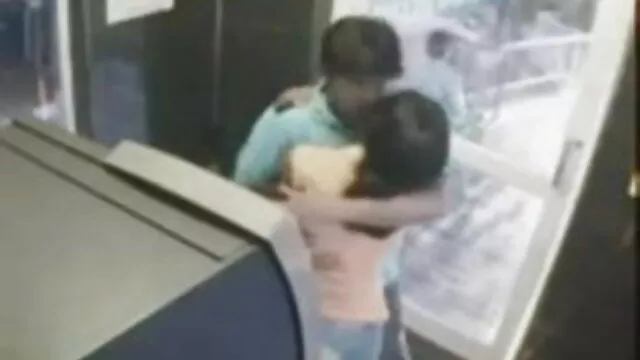 गर्म लाल सिर देता है नरम, सह बीएफ सेक्सी वीडियो मूवी के लिए!