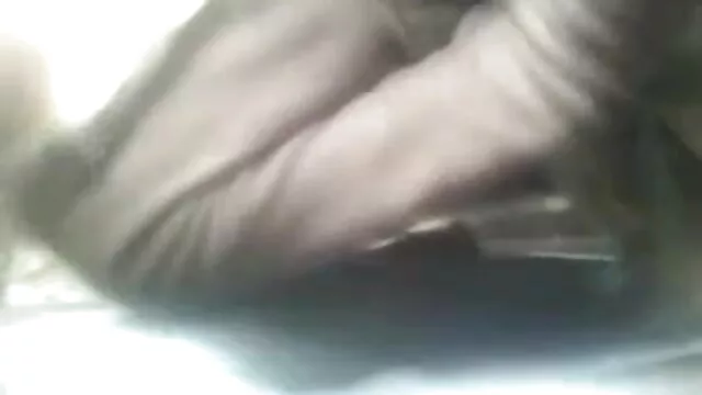 Blackhaired सेक्सी बीएफ वीडियो मूवी सौंदर्य Masturbates
