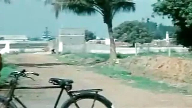 धोखा दे प्रेमी, प्रेमी के रूप में प्रेमिका चुपके सनी लियोन की सेक्सी मूवी बीएफ से सुनता है में
