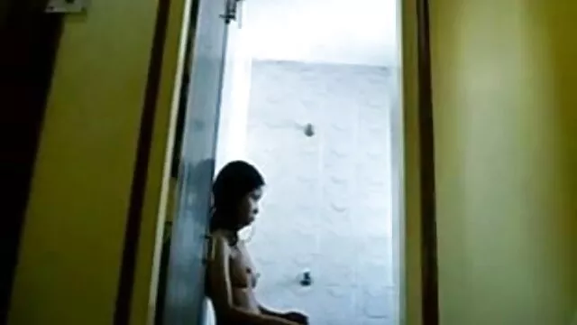 बेब लाल जाँघिया और ब्रा में अपने मुर्गा बेकार है तो उसे एक तरफ खींचती है के लिए रिवर्स सवारी करने के सनी लियोन का बीएफ एचडी मूवी लिए बड़ा संभोग सुख -