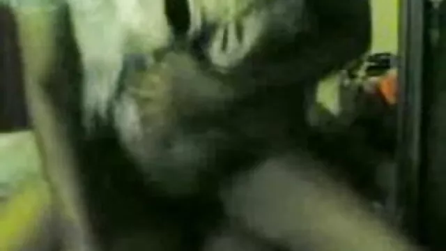 सड़क पर बीएफ सेक्सी फिल्में मूवी मोटरसाइकिल पर रेड इंडियन कुतिया