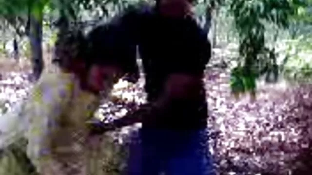 बेकार है सेक्सी बीएफ वीडियो में फुल मूवी और गड़बड़ हो जाता है