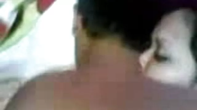 एक गिलास बीएफ वीडियो फुल मूवी सेक्सी खिलौना के साथ खेल