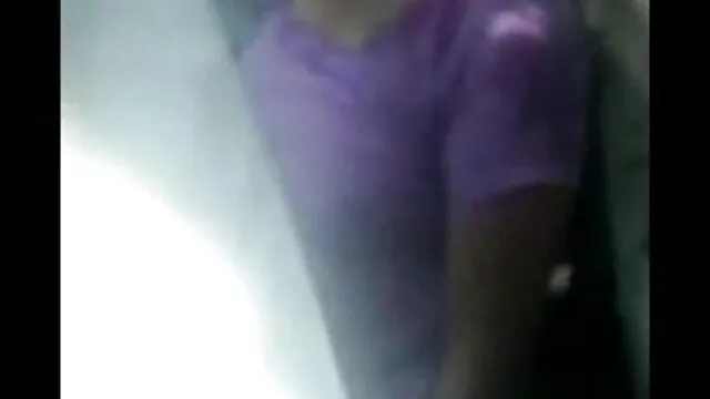 धूम्रपान गर्म श्यामला प्रेमिका देता है हिंदी मूवी सेक्सी बीएफ