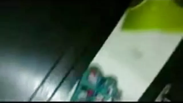 और उसके सींग का बना हुआ सेक्सी मूवी बीएफ वीडियो में प्रेमी एक ज पर ले