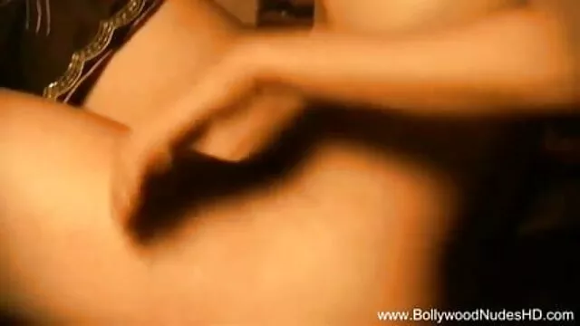 एशियाई गुड़िया चेहरे बीएफ मूवी सेक्सी हिंदी हो जाता है