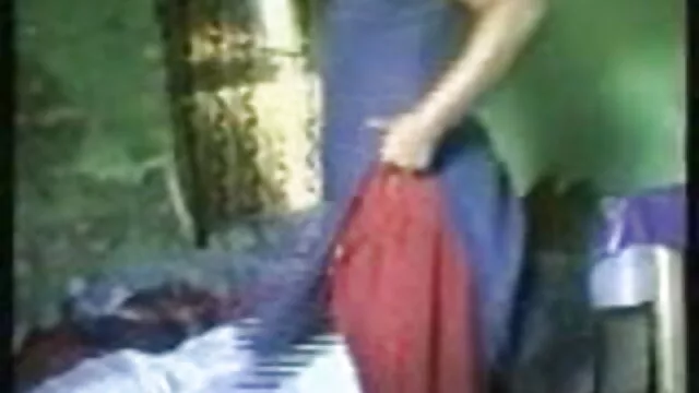 सींग सेक्सी मूवी बीएफ का बना फूहड़ चूसने मुर्गा